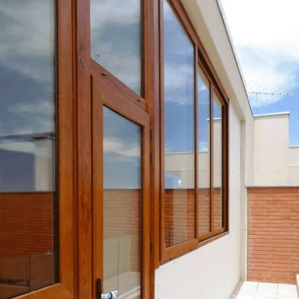 ventanas pvc color roble dorado